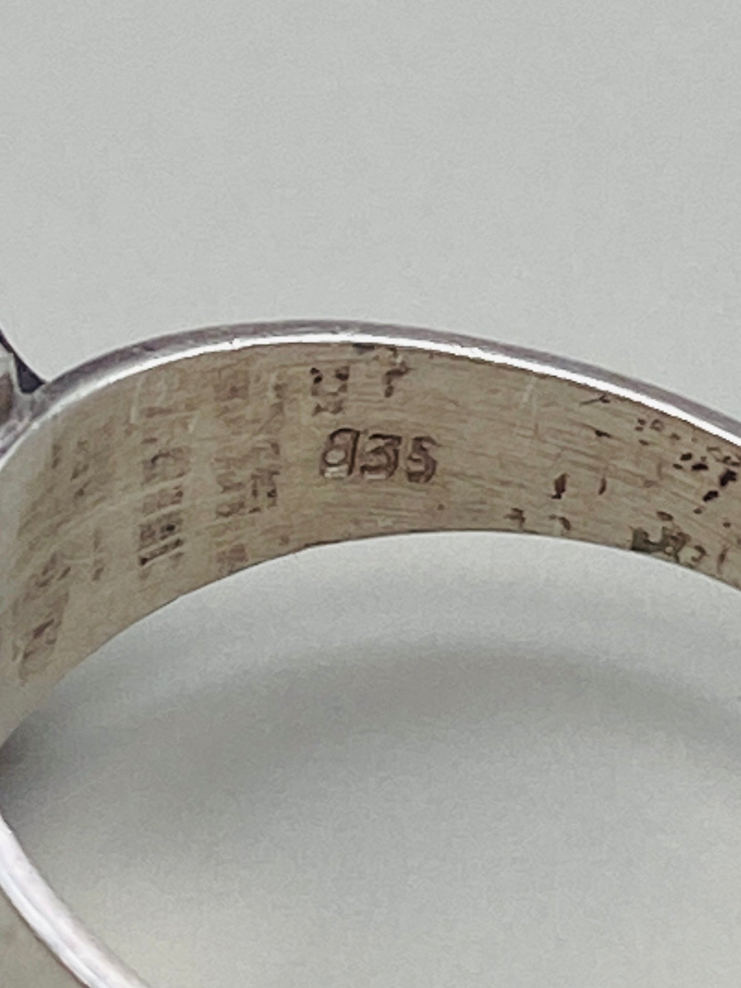 Vintage ring in 835 silver, genuine pearl &amp; garnets