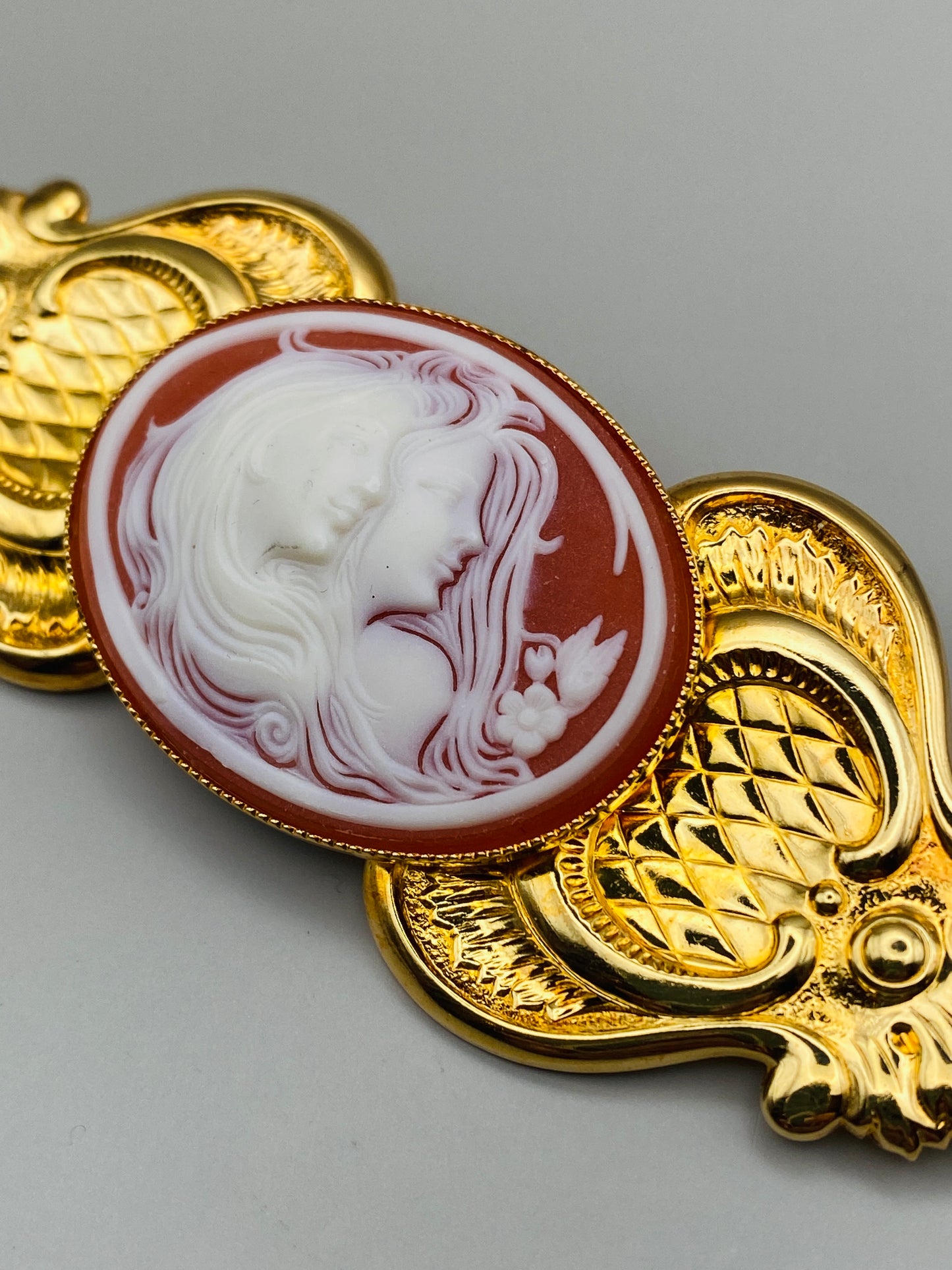 Vintage Baroque Cameo Brooch – Le De Gaspar, Italy