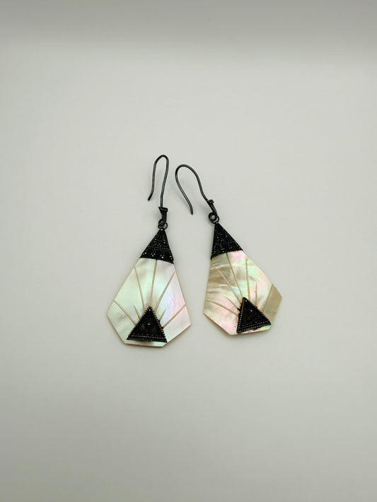 Boucles d’oreilles vintage artisanales en argent 925 et nacre