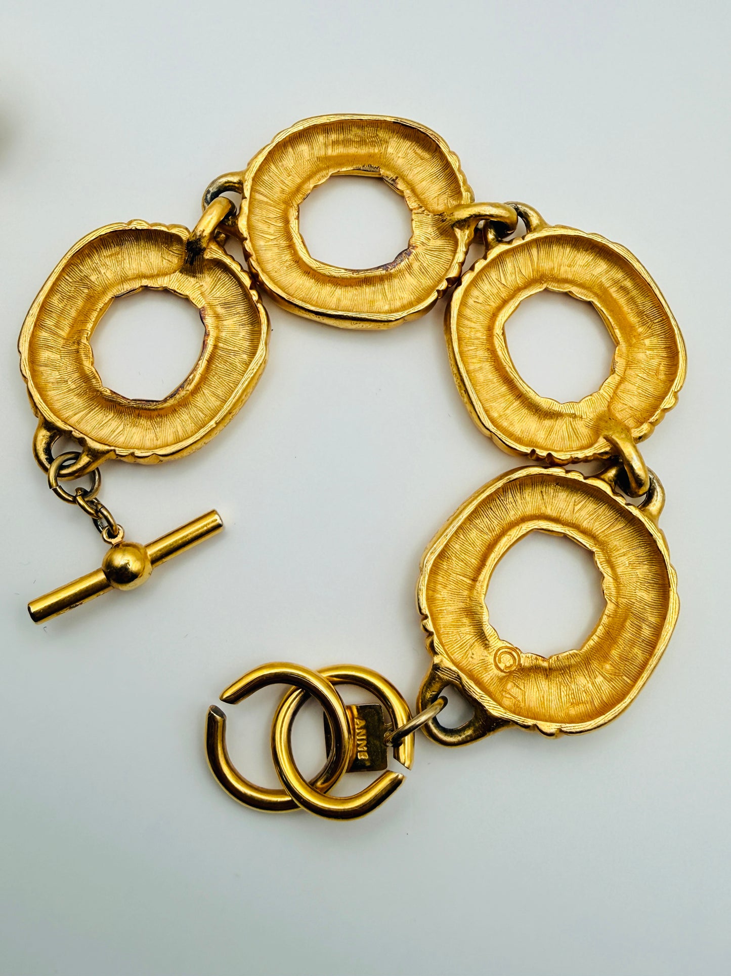 Parure vintage Anne Klein – Bracelet et boucles d’oreilles dorés