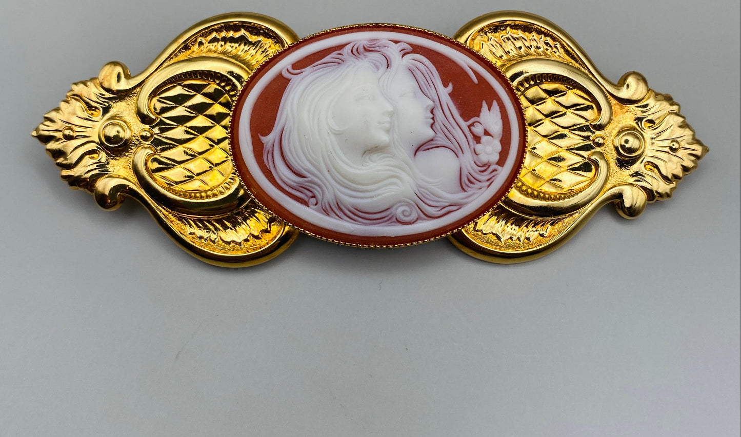 Vintage Baroque Cameo Brooch – Le De Gaspar, Italy