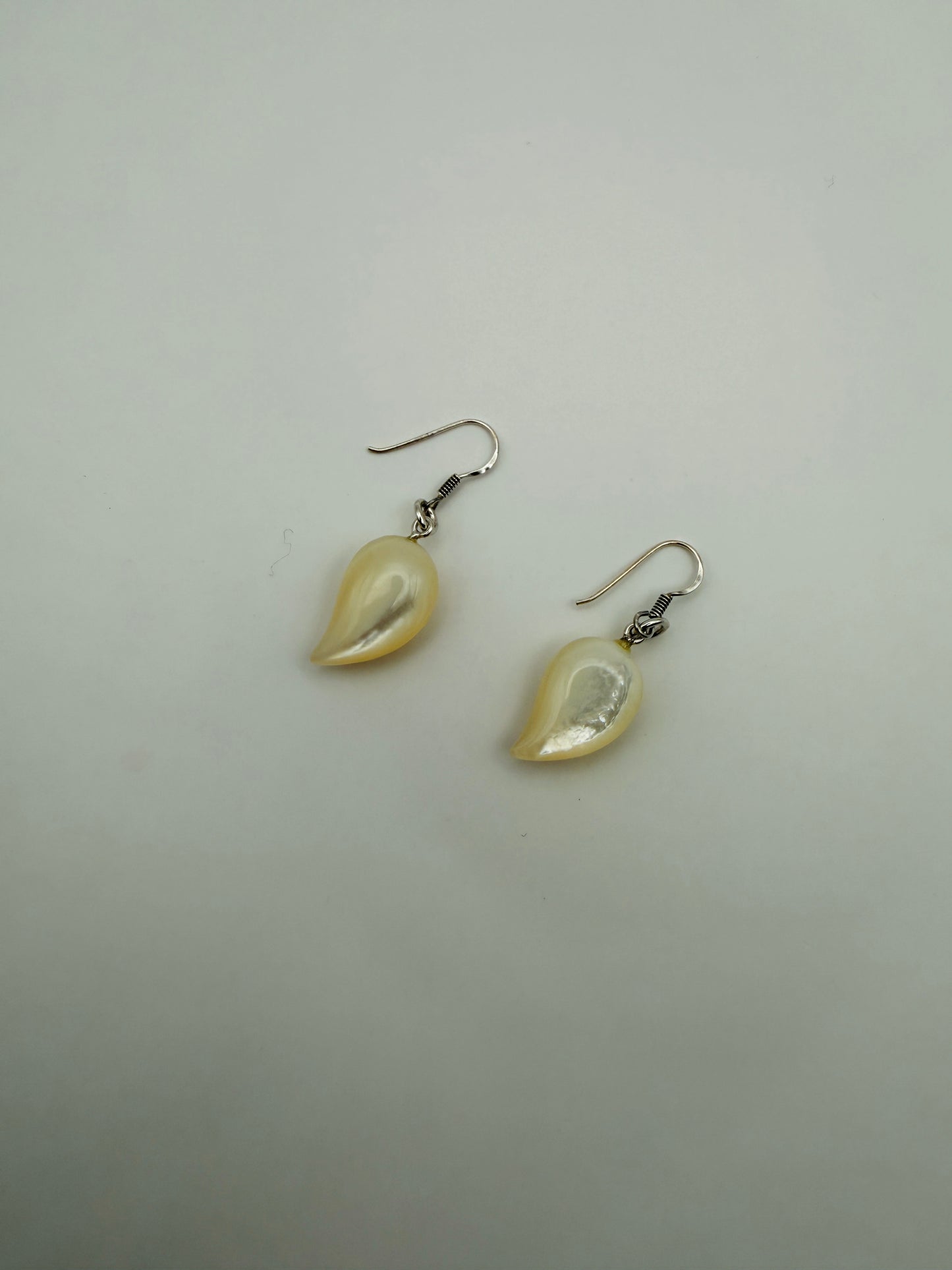 Boucles d’oreilles vintage en nacre et argent 925