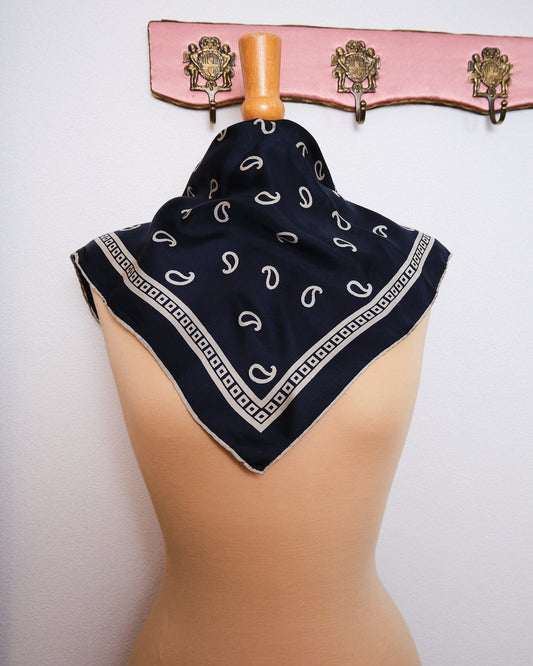 Petit foulard vintage en soie bleu marine profond