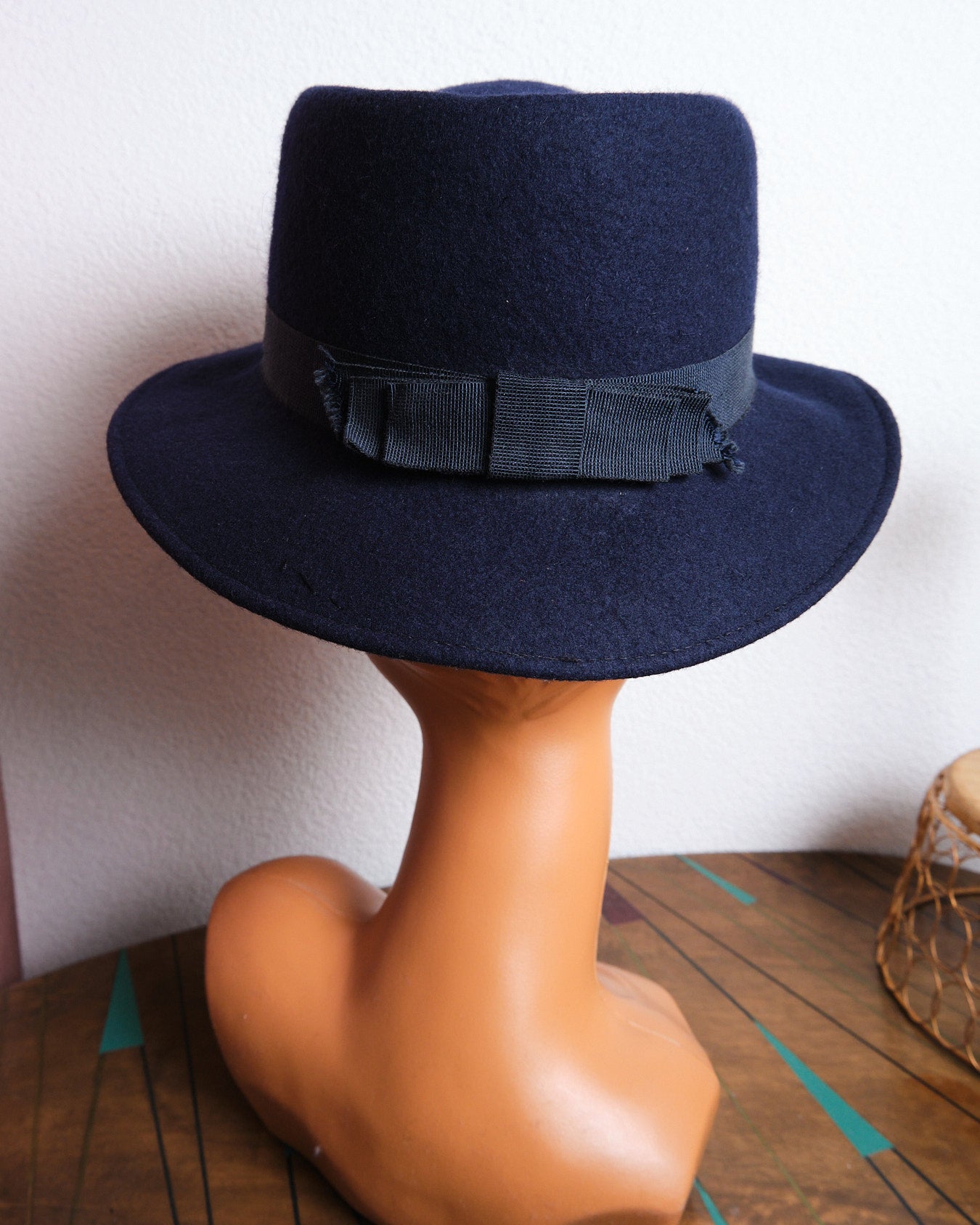 Chapeau vintage marine en laine – Made in Italy