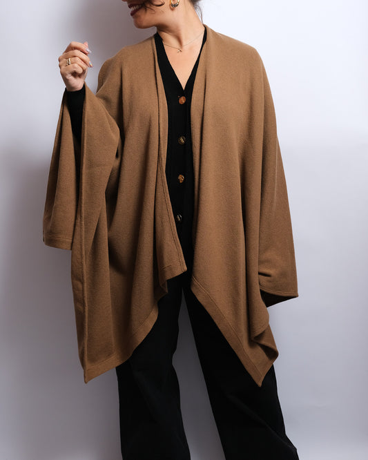 Poncho en laine couleur camel — Coupe ample & drapée
