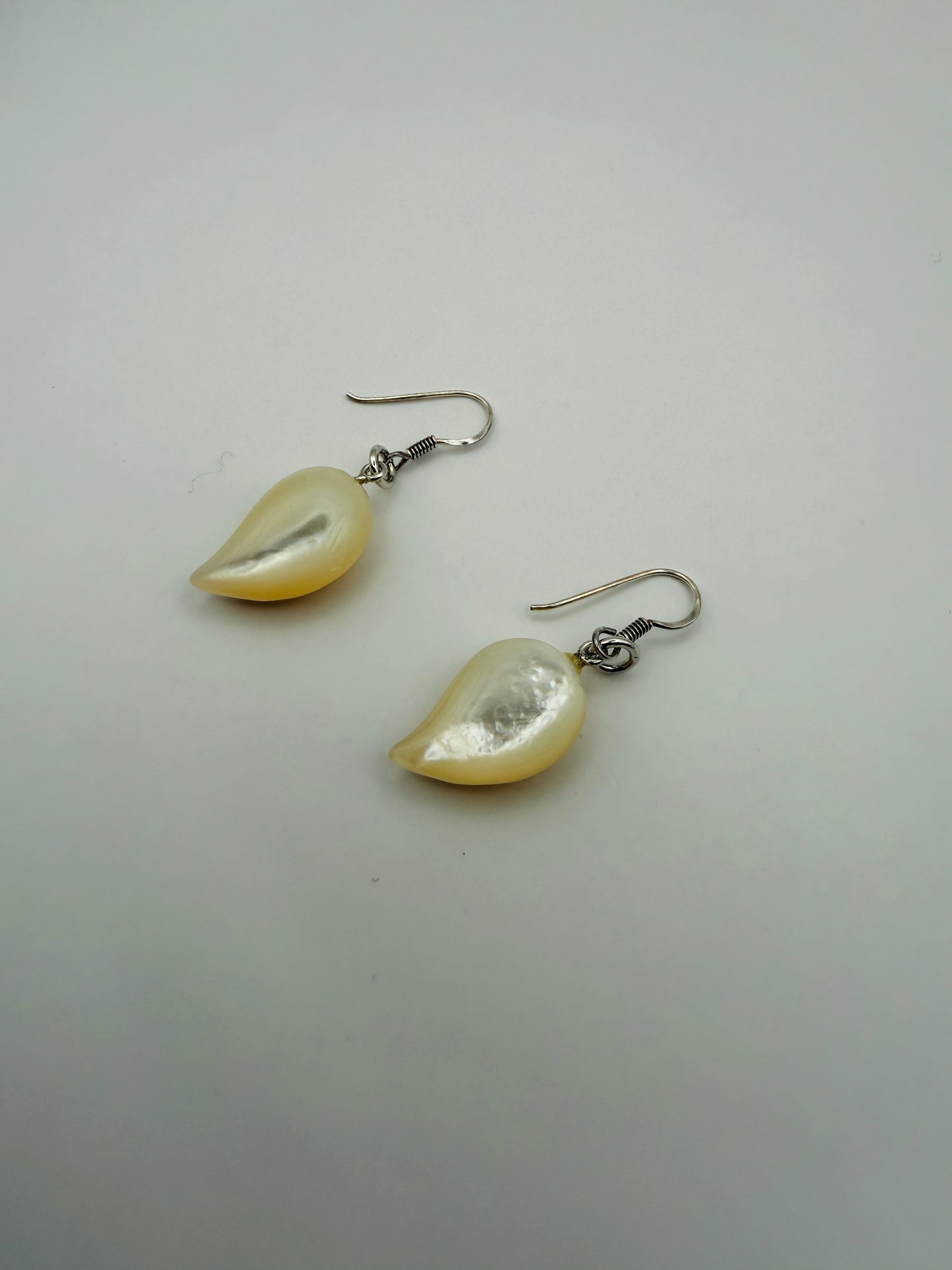Boucles d’oreilles vintage en nacre et argent 925