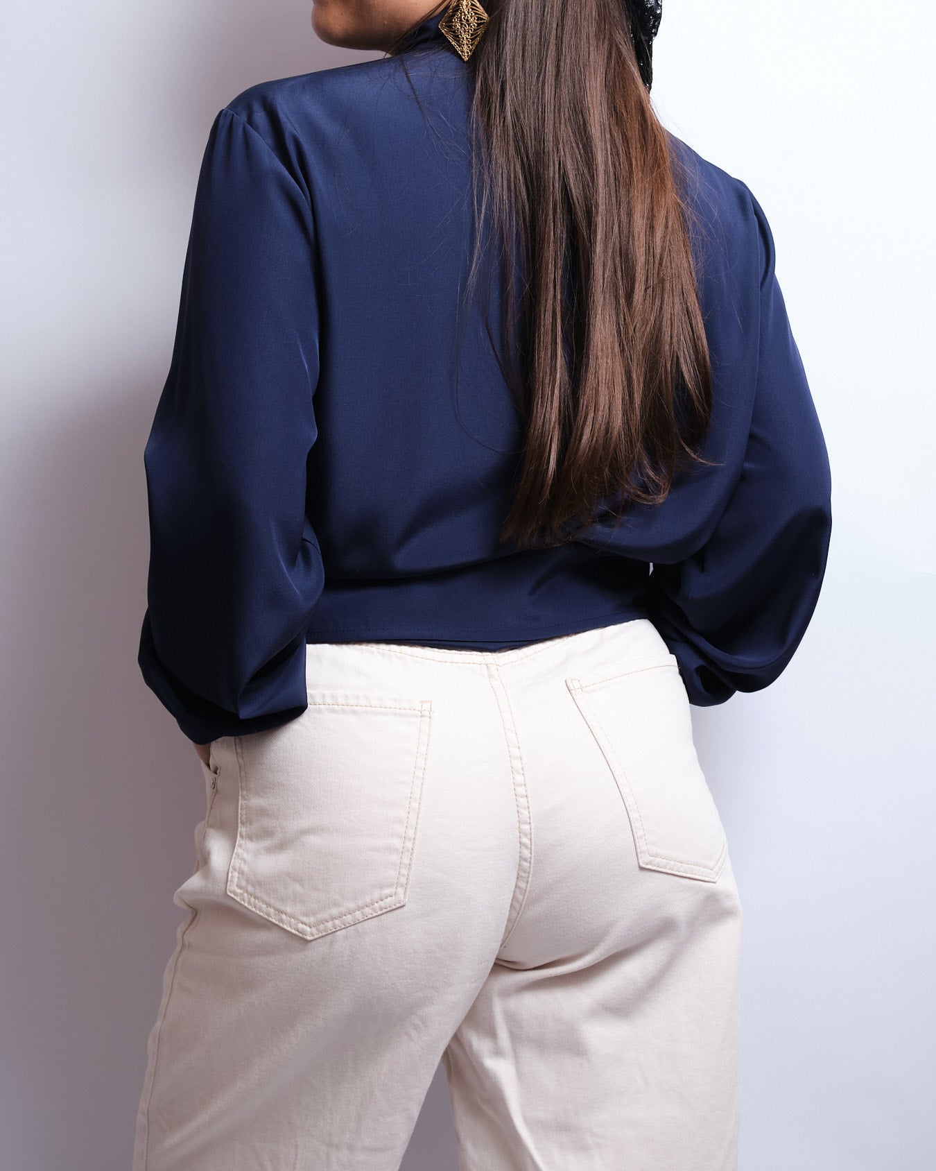 Chemisier vintage bleu marine à lavallière – années 90