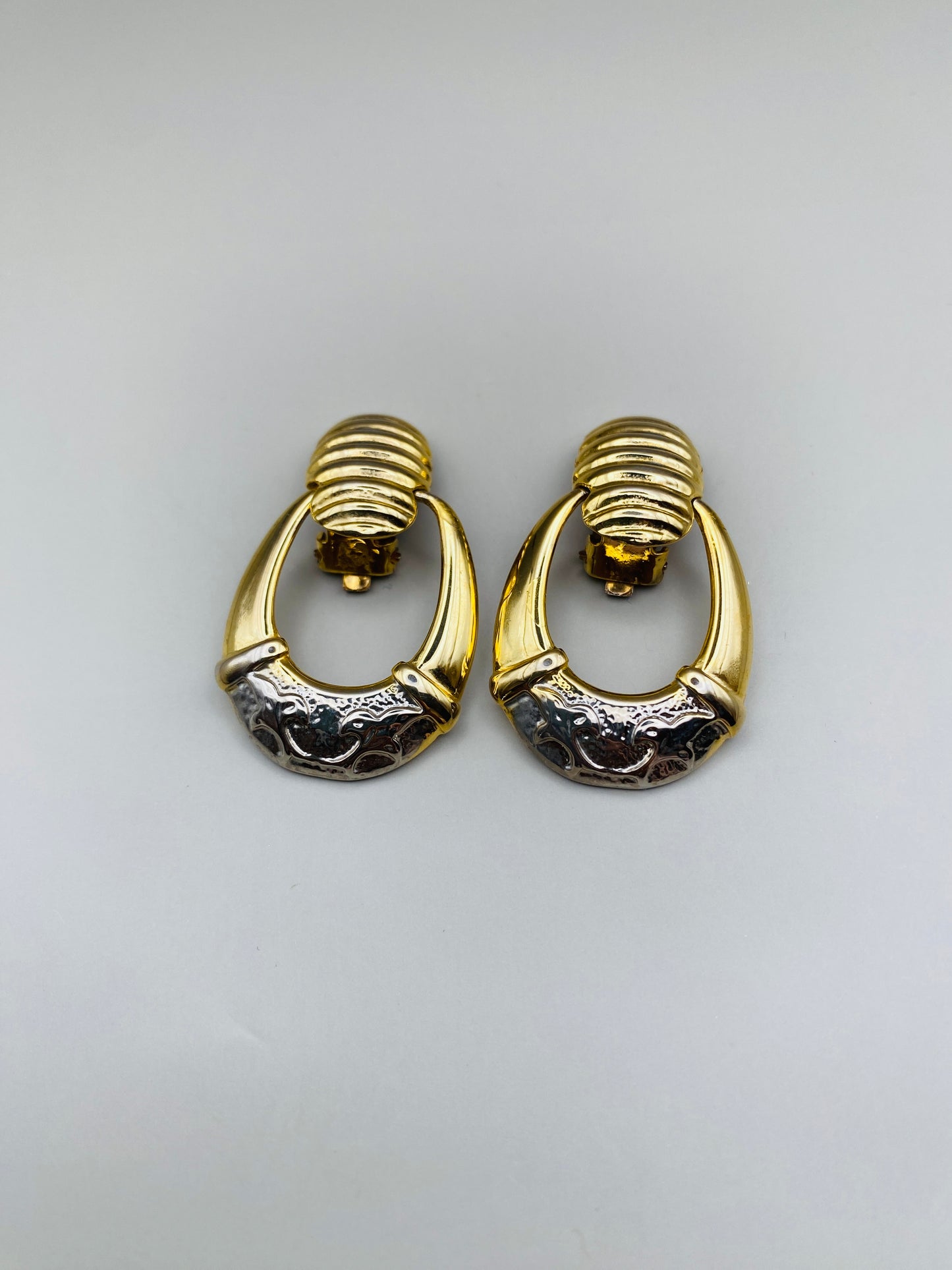 Clips Vintage dorés ovales avec émail bleu