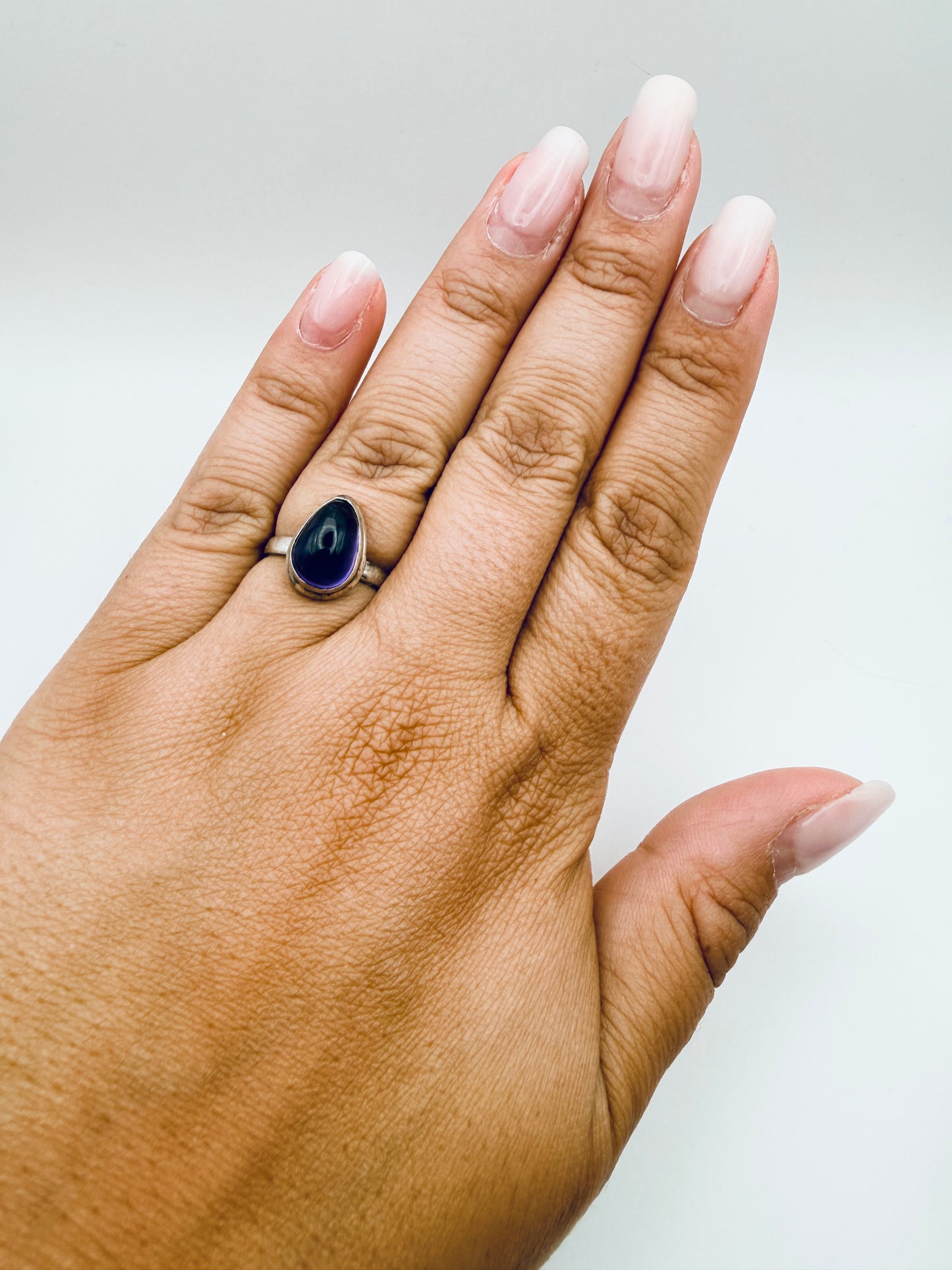 Bague vintage argentée et cabochon