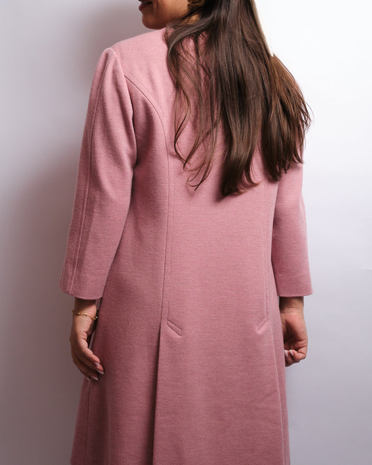 Robe vintage en laine faite main, à la silhouette épurée et intemporelle 60s