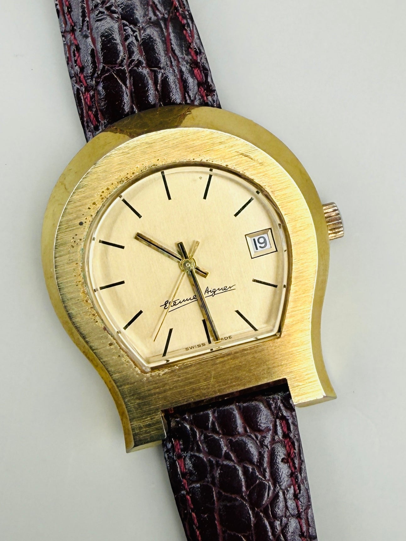 Montre vintage Étienne Aigner – automatique & design sculptural