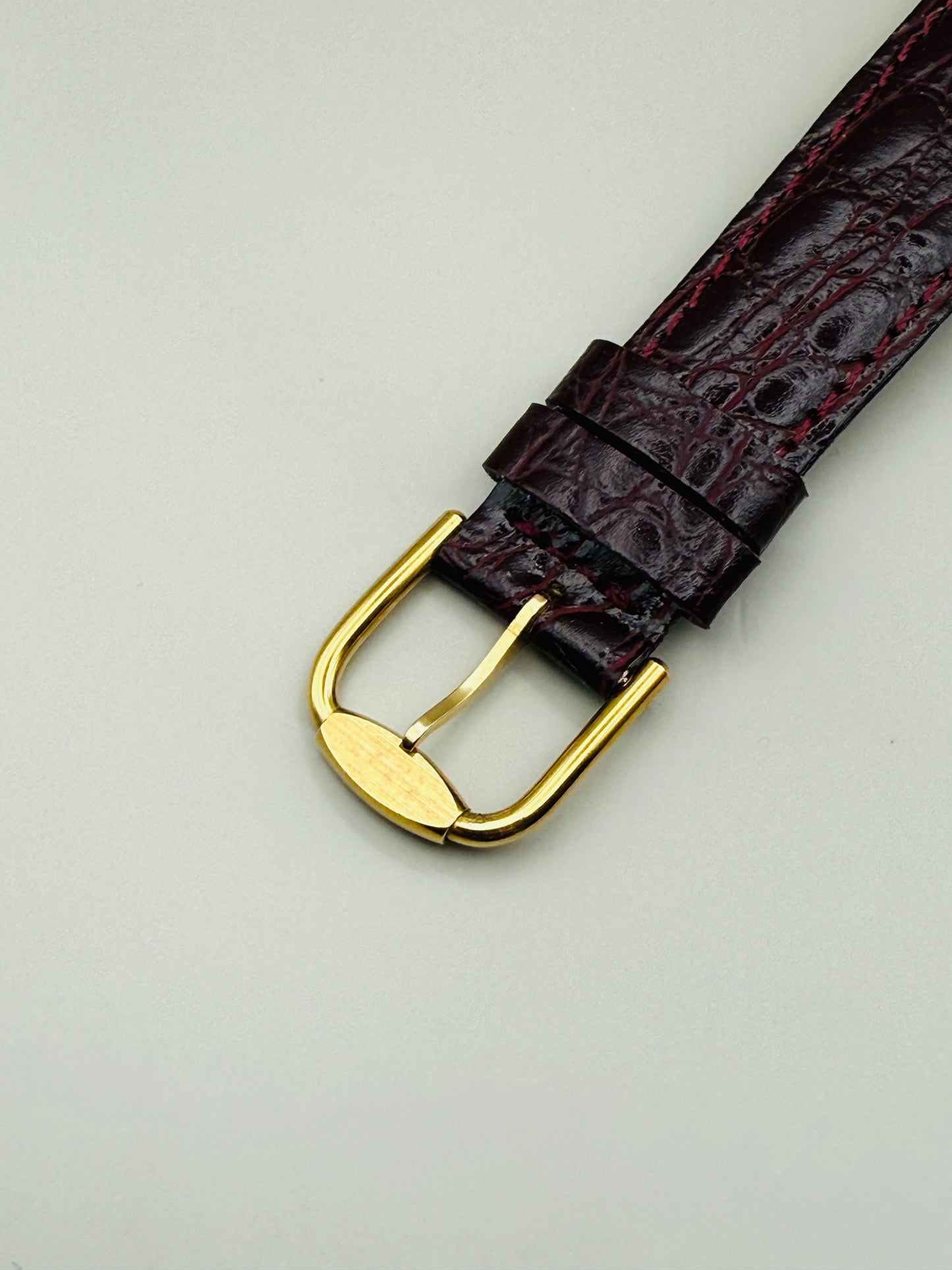 Montre vintage Étienne Aigner – automatique & design sculptural