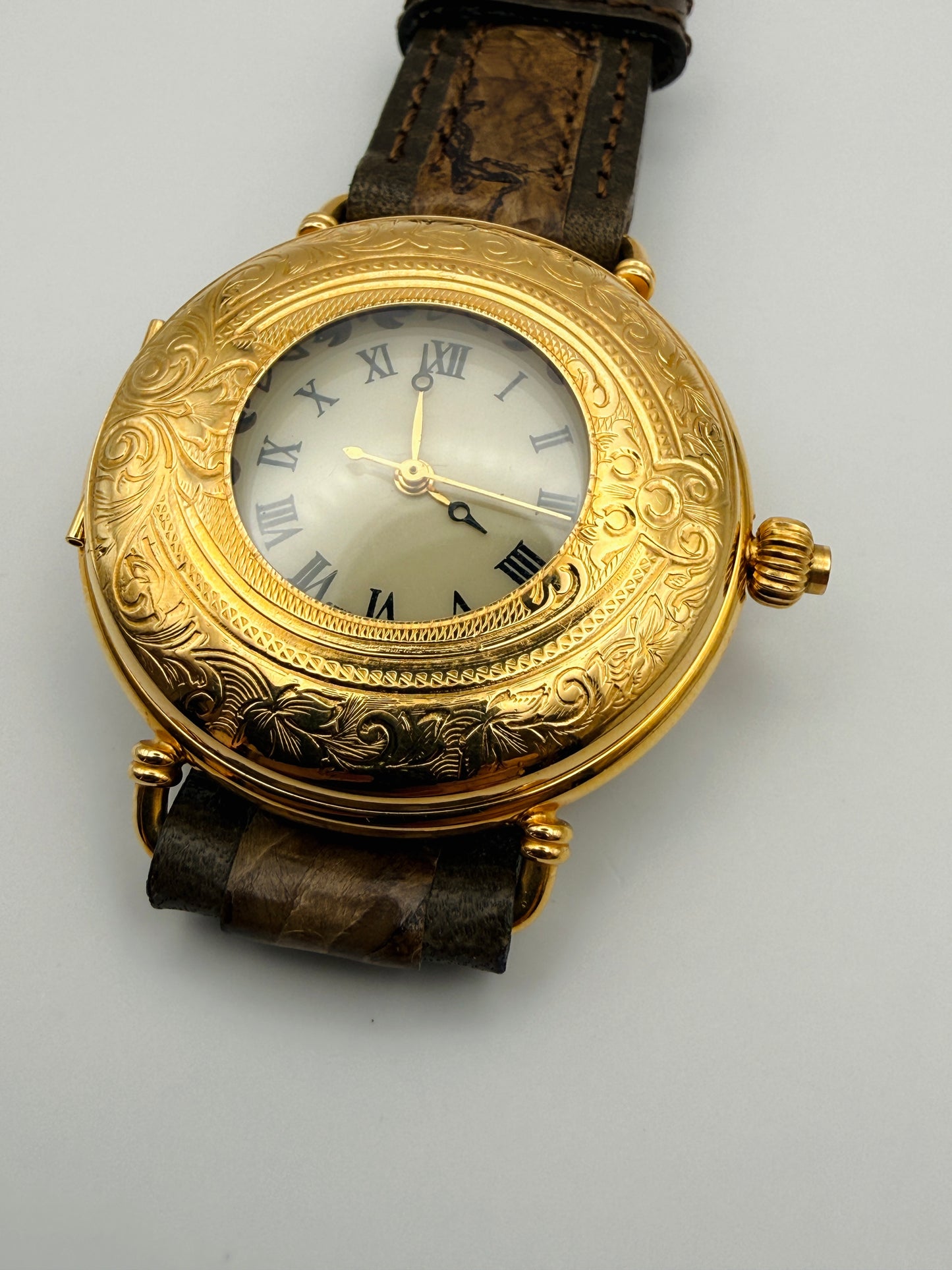 Montre vintage New Old Stock à quartz swiss made