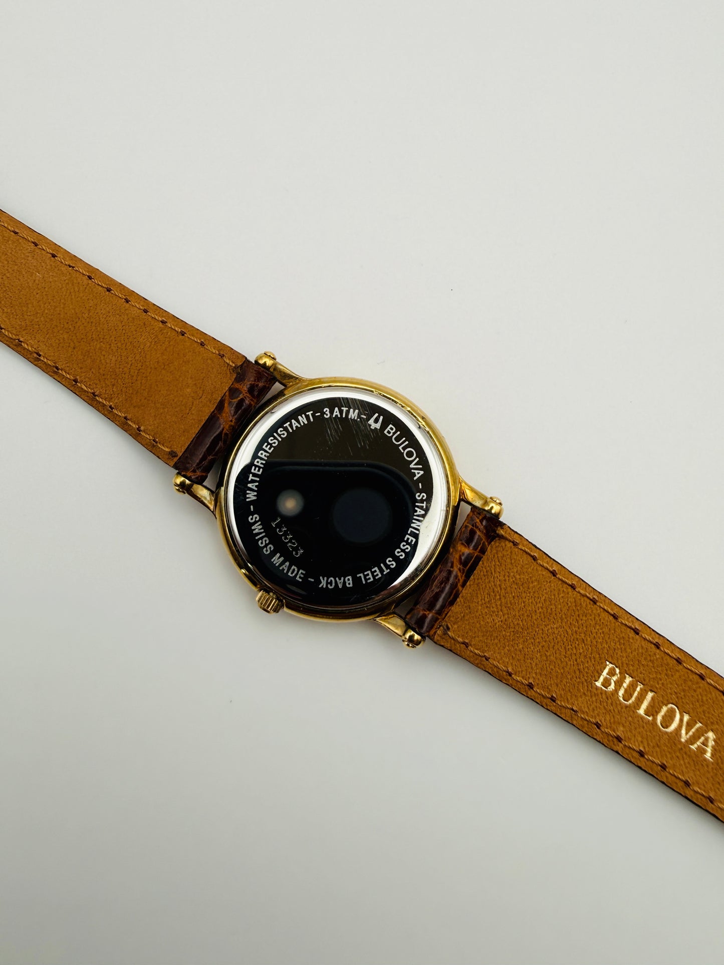 Montre vintage Bulova New Old Stock à quartz