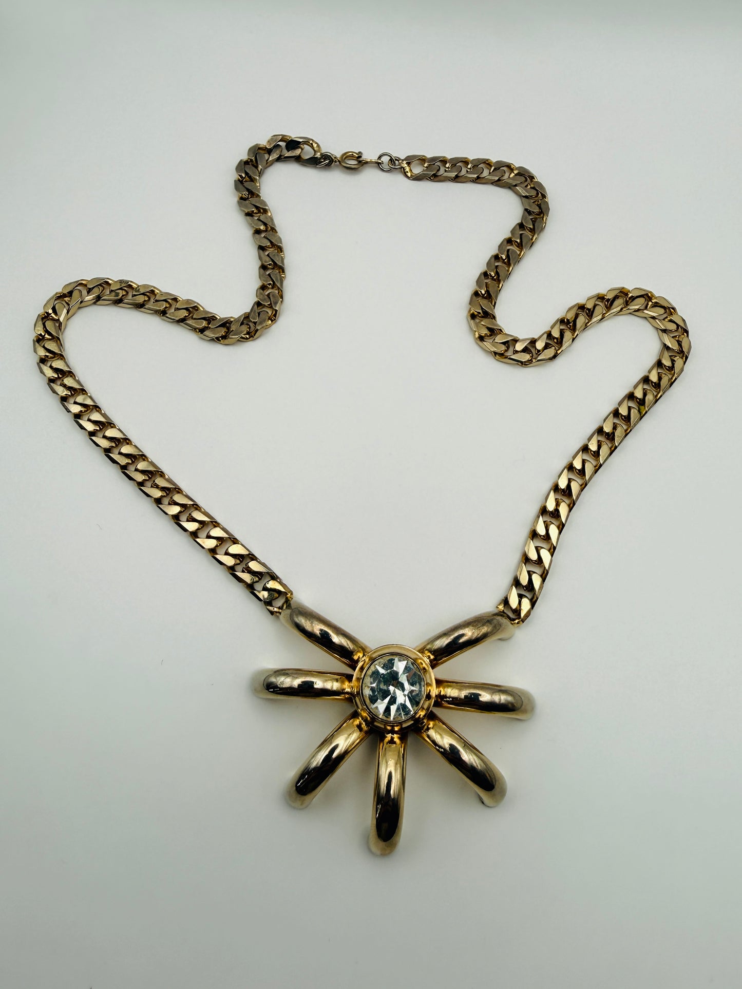 Collier vintage à pendentif soleil bicolore