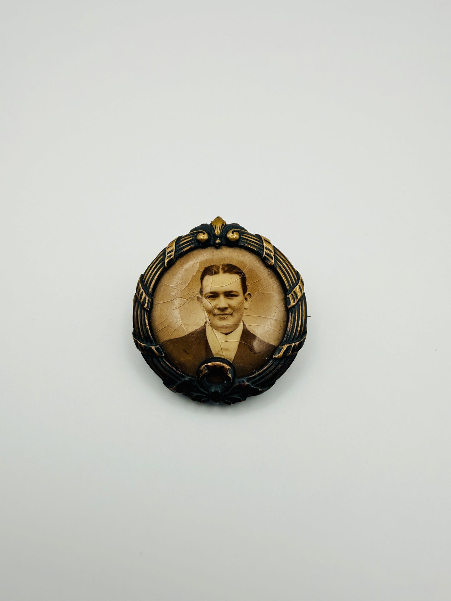 Broche médaillon photo ancienne vintage