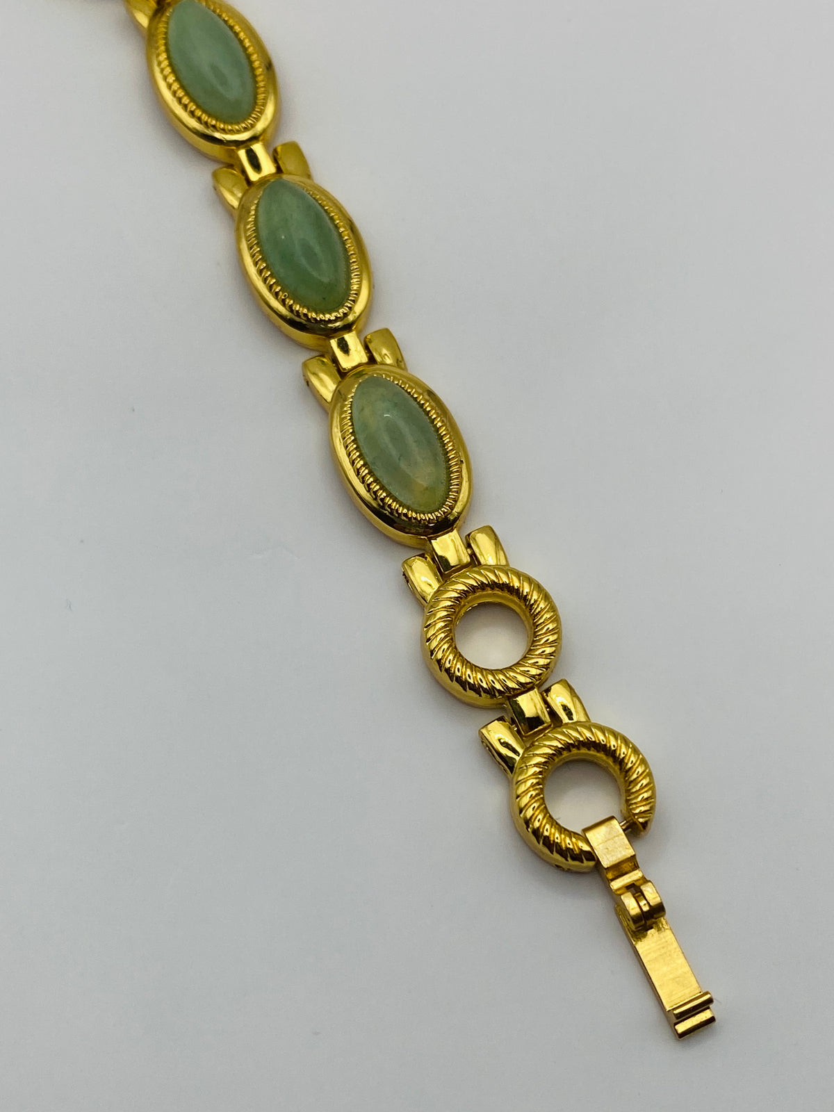Montre-bijou Dobroa – cabochons verts