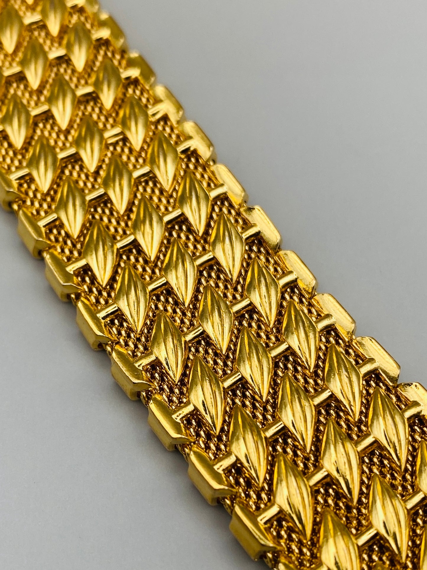 Bracelet vintage Grosse (*Dior) – Large manchette tressée