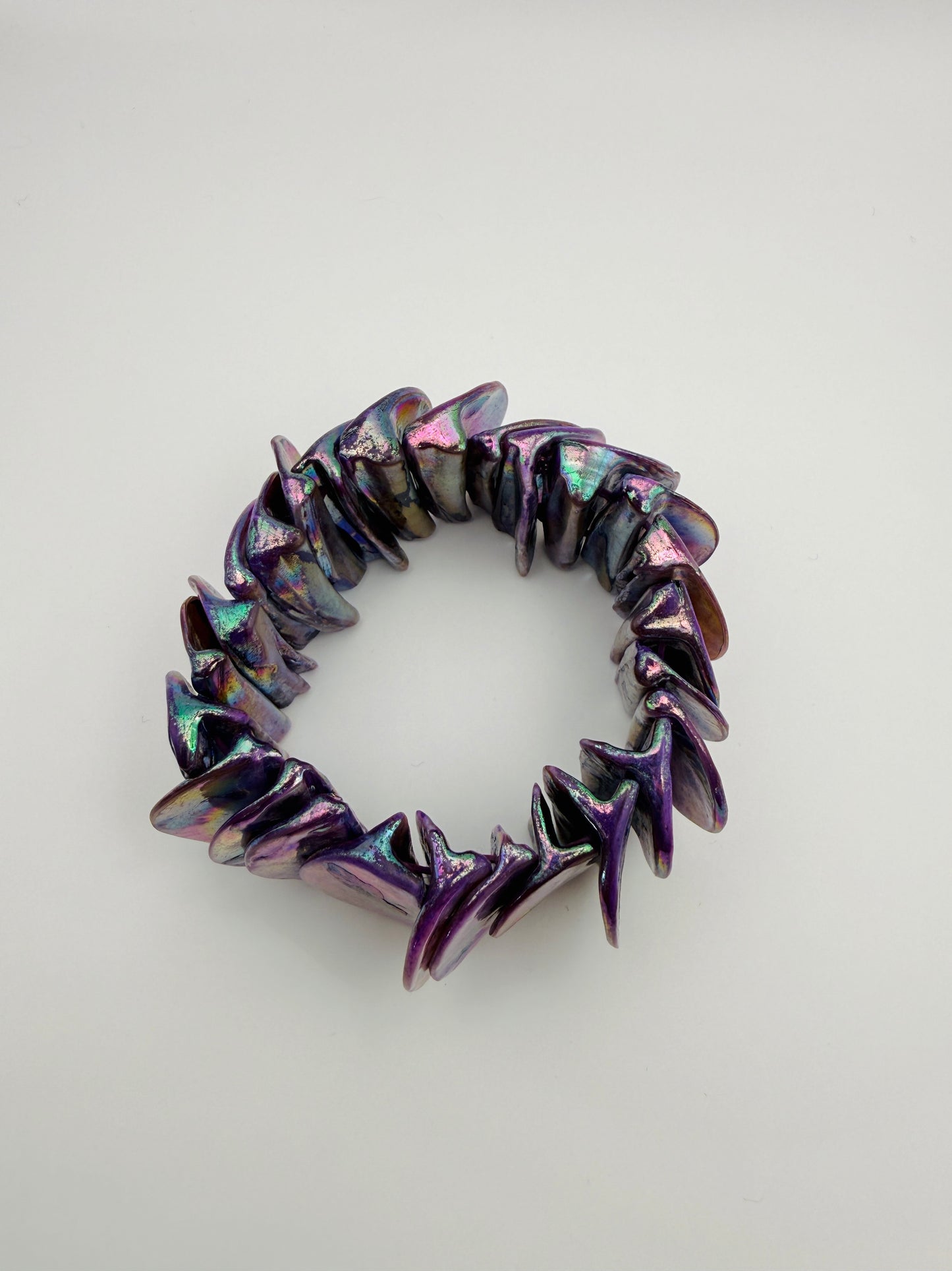 Bracelet vintage en nacre irisée