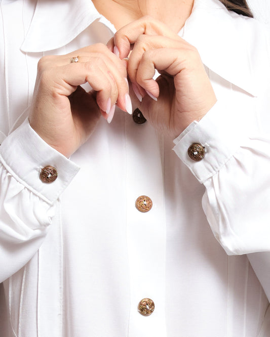 Chemisier vintage blanc 90s – détails dorés, esprit couture