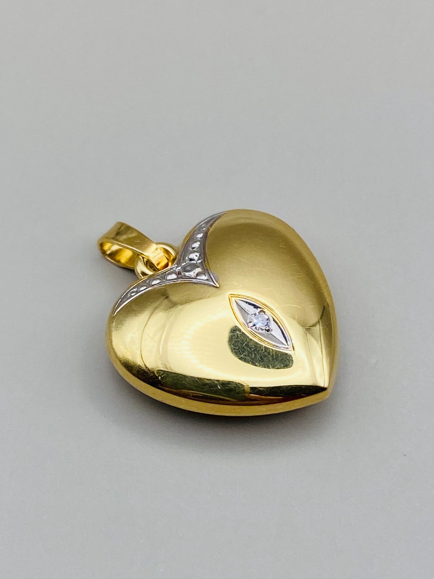 Pendentif cœur vintage en or 18 carats