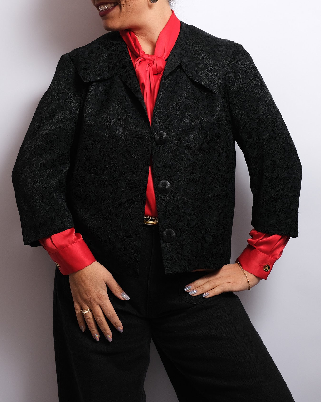 Veste courte noire – Jacquard ton sur ton – Années 1950