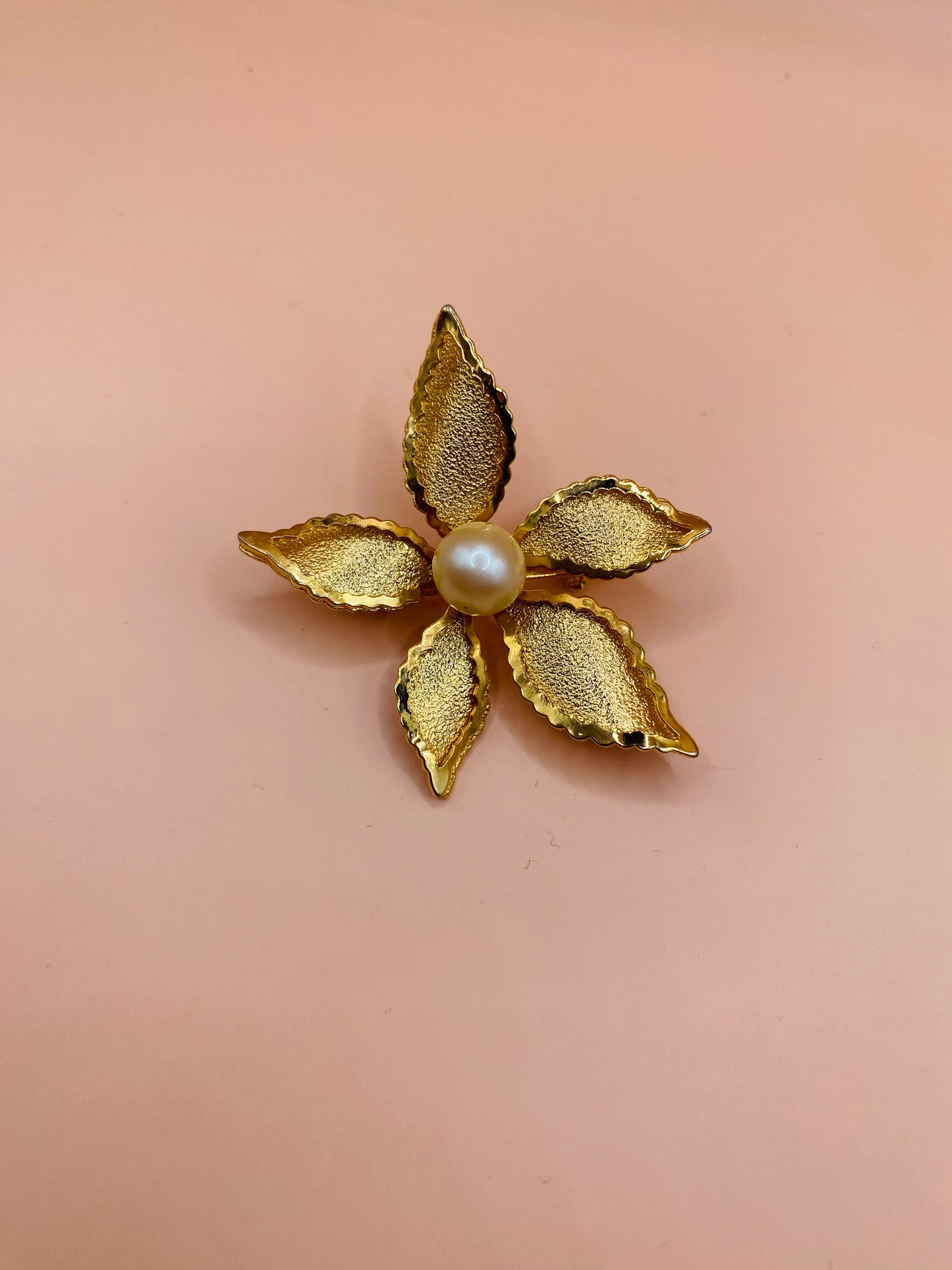 Broche vintage fleur