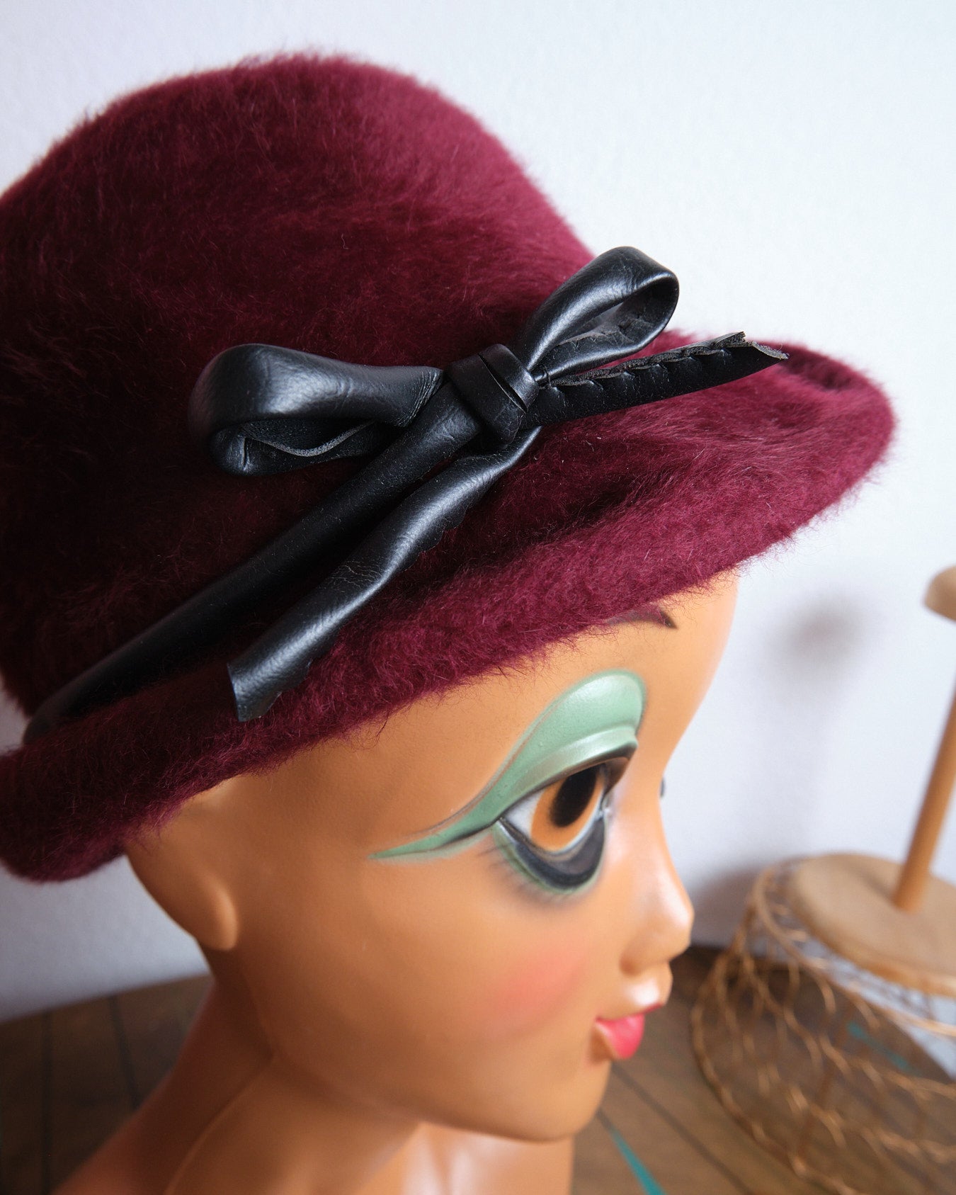 Chapeau vintage bordeaux effet angora