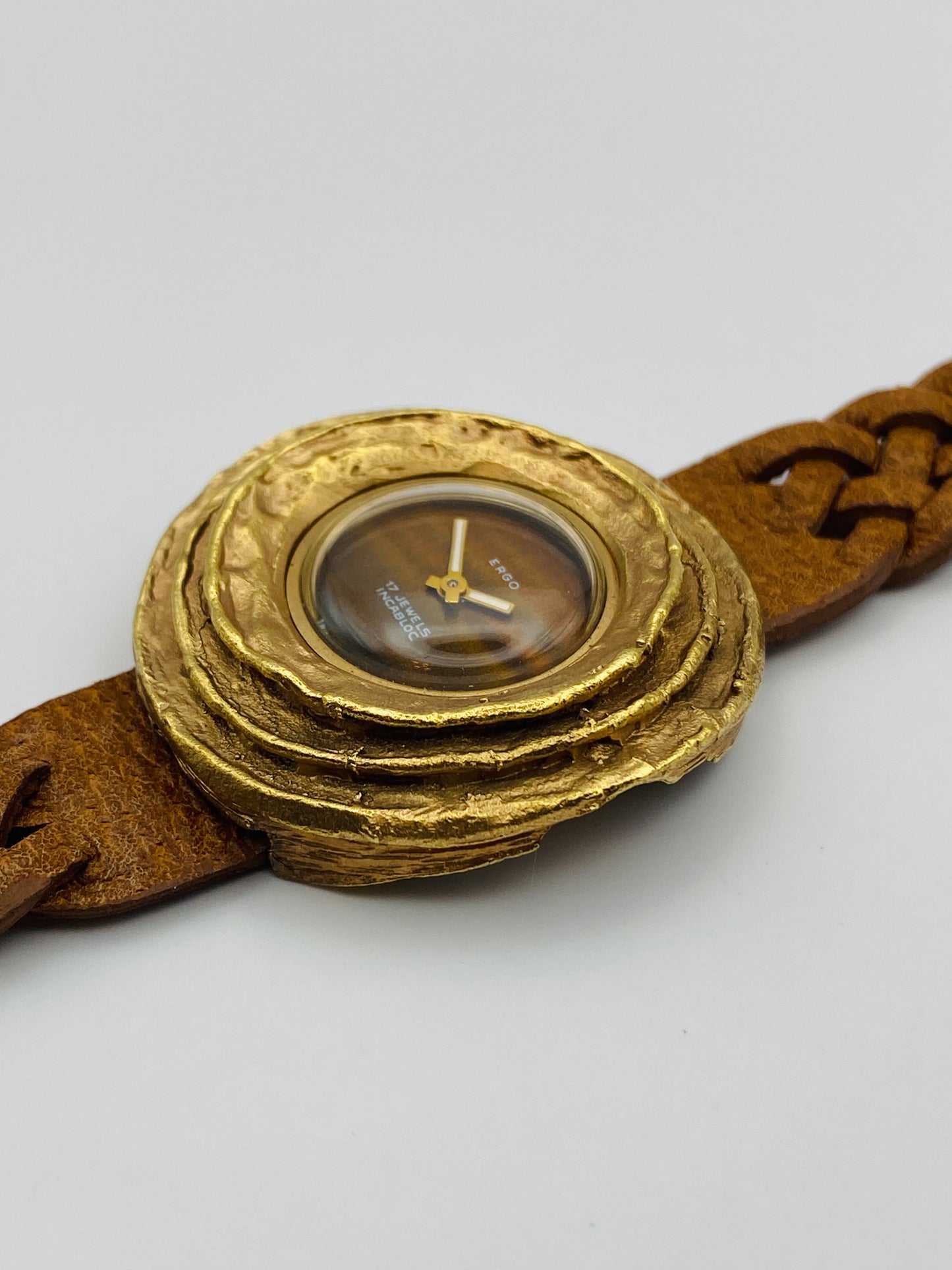 Montre vintage mécanique Ergo – New Old Stock – 17 rubis – Incabloc – Swiss Made