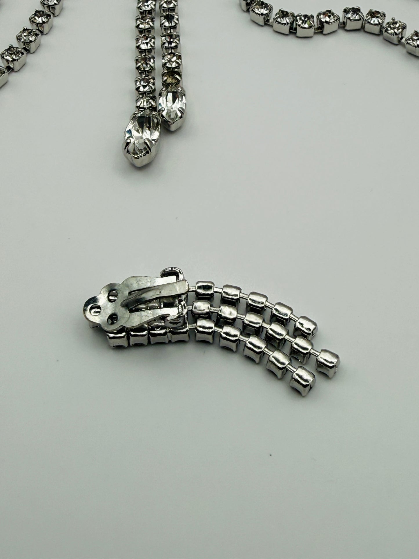 Collier rivière de strass & clips assortis vintage années 1960
