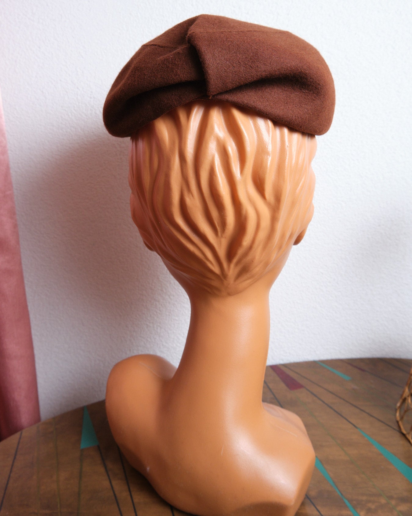 Béret vintage brun en laine feutrée