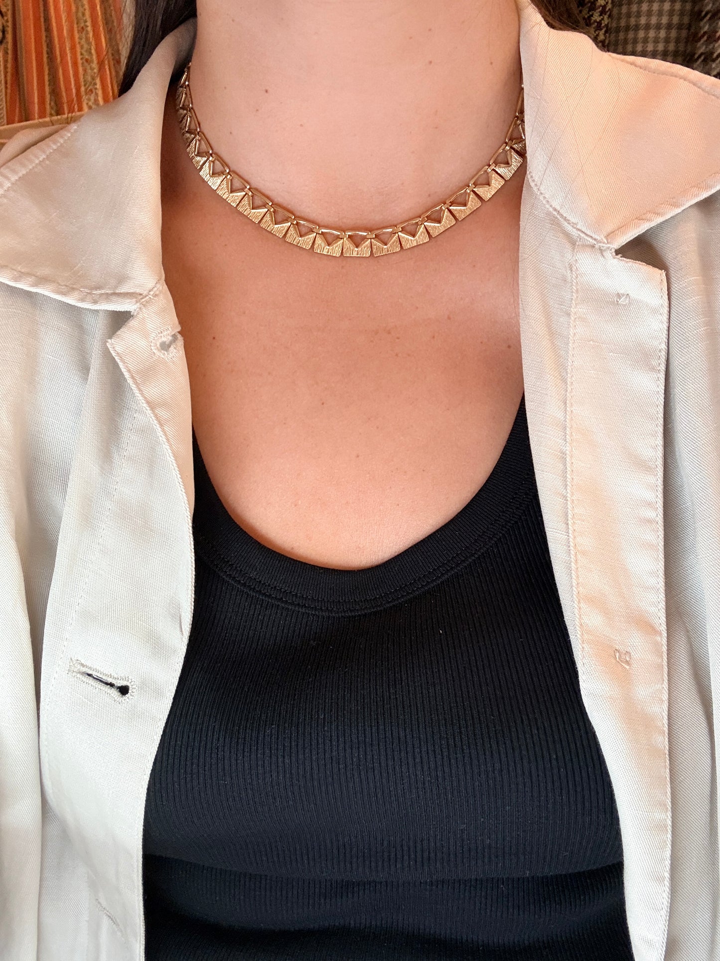 Collier ras-de-cou vintage géométrique doré