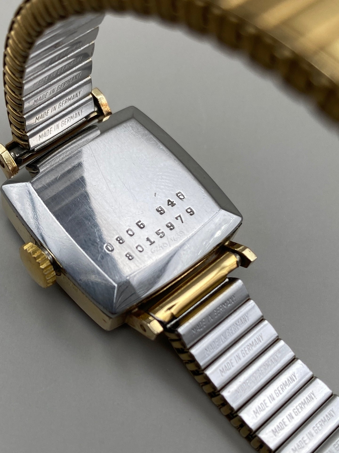 Montre Certina Vintage Femme – Carrée mécanique 70s