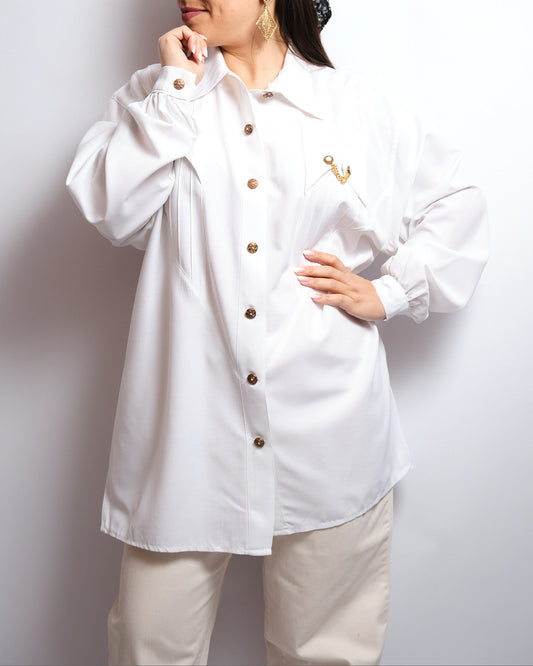 Chemisier vintage blanc 90s – détails dorés, esprit couture