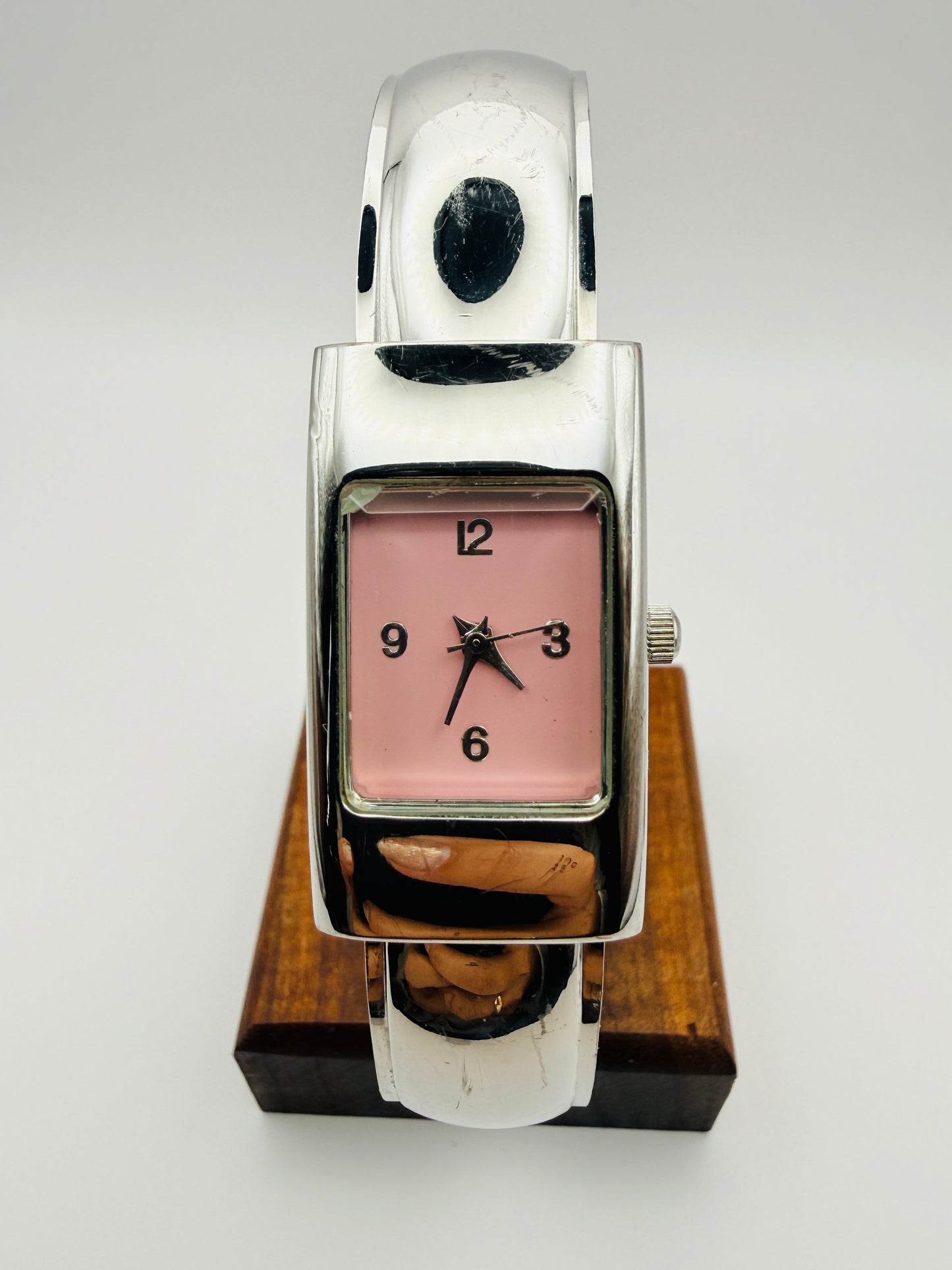 Montre manchette vintage cadran rose