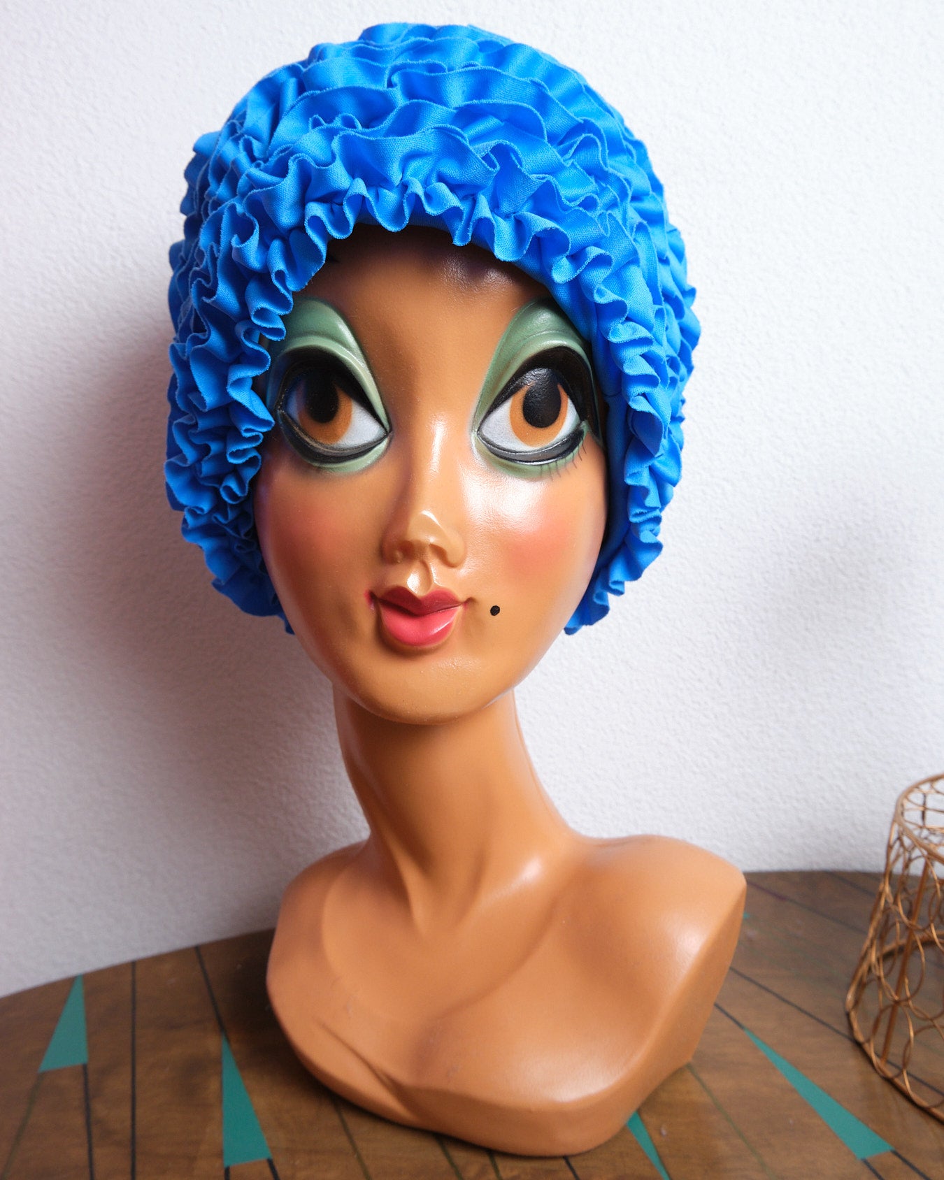 Bonnet de bain vintage bleu électrique à volants