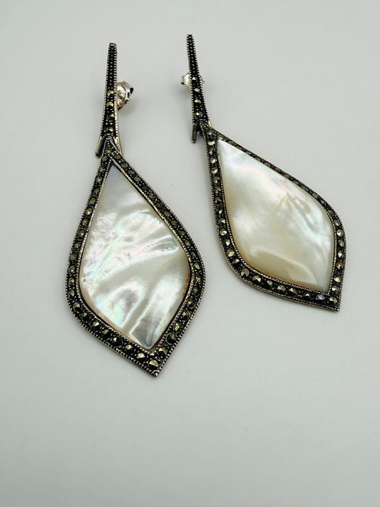 Boucles d’oreilles vintage en argent 925, nacre & marcassites