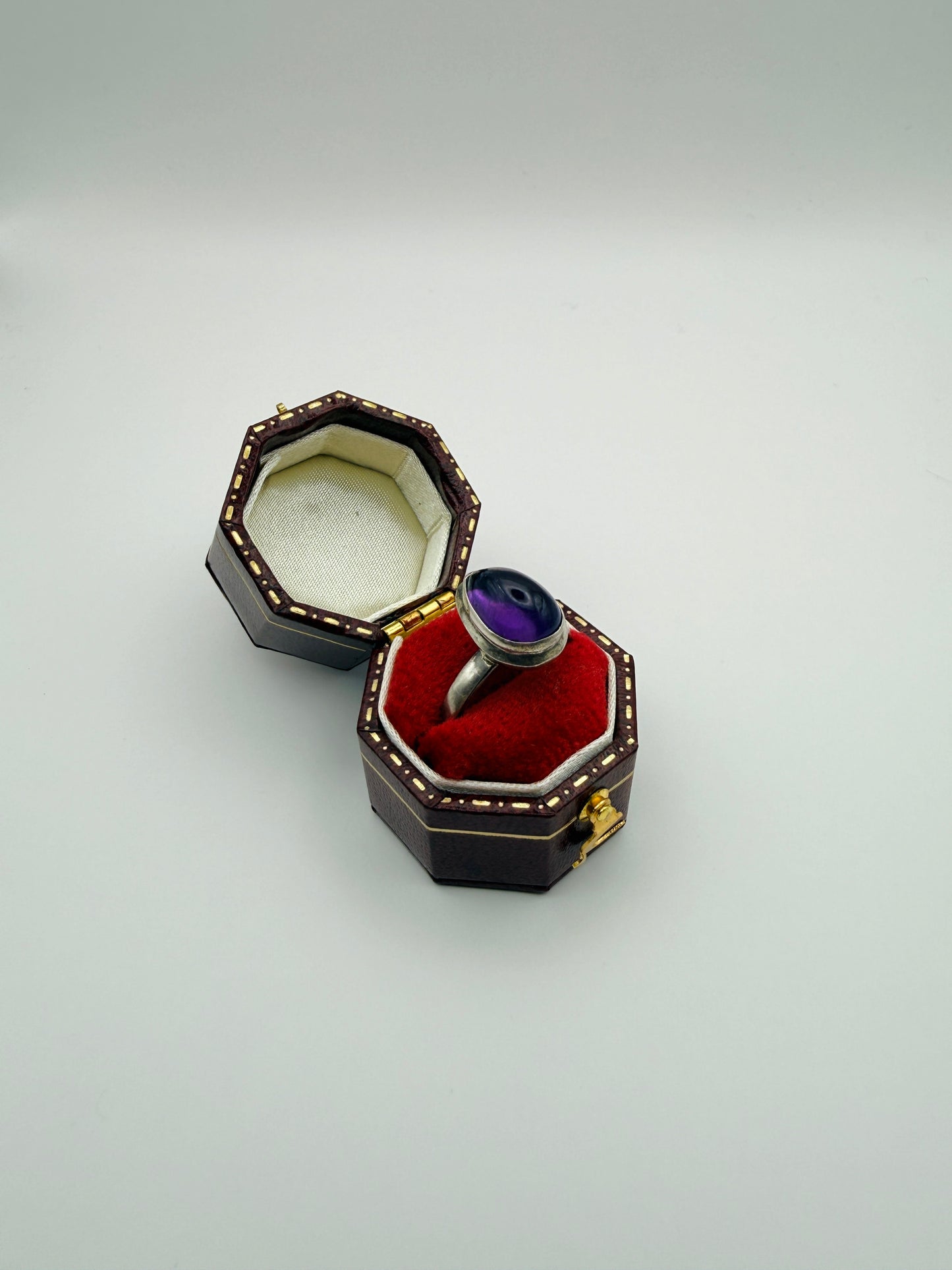 Bague vintage argentée et cabochon