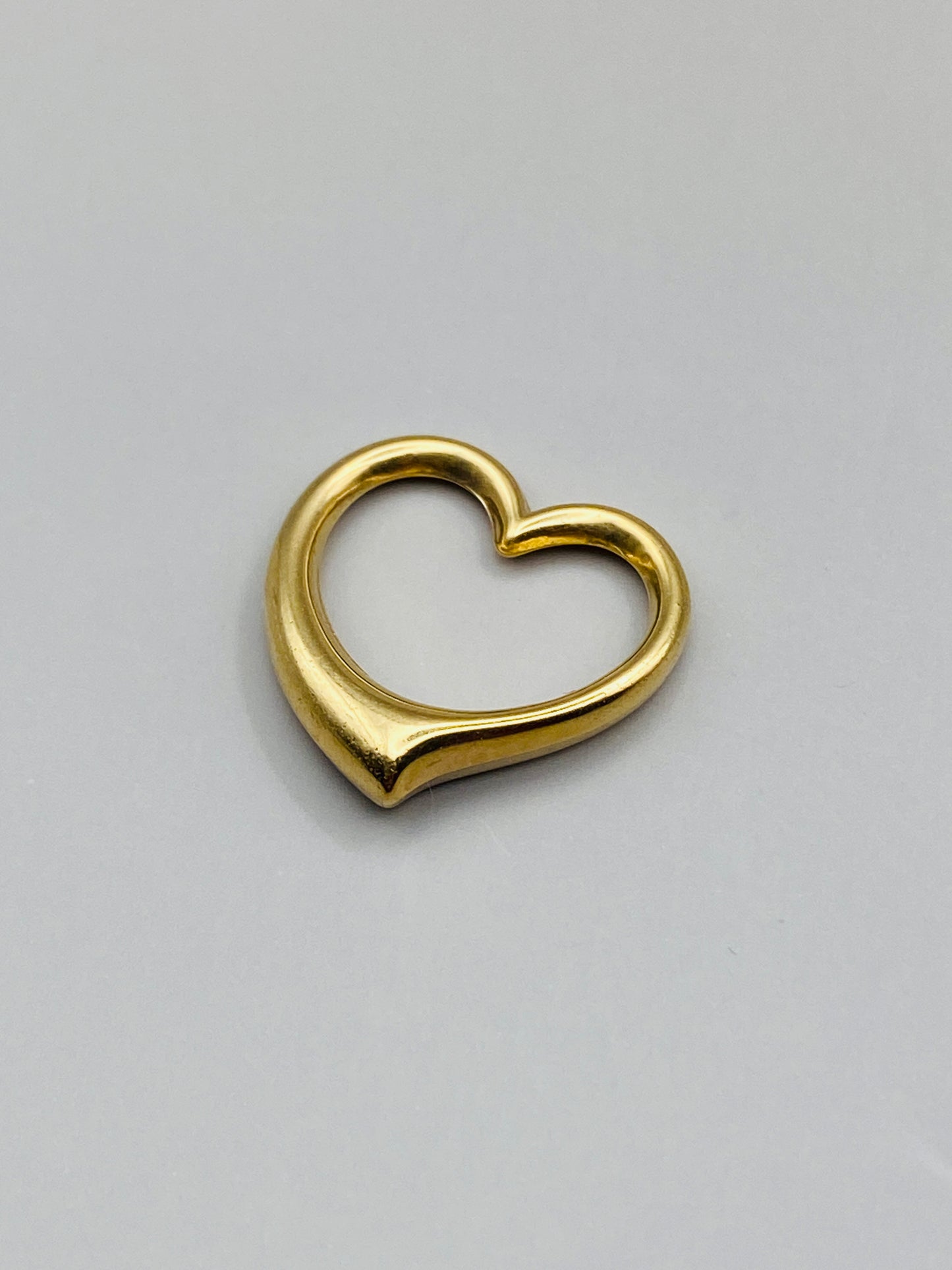 Pendentif vintage cœur ajouré en or 18 carats