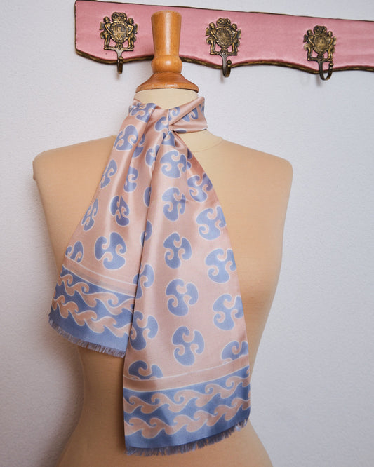 Grand foulard vintage en polyester satiné