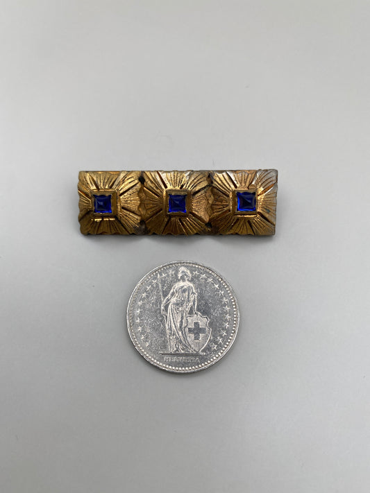 Broche en métal cuivre