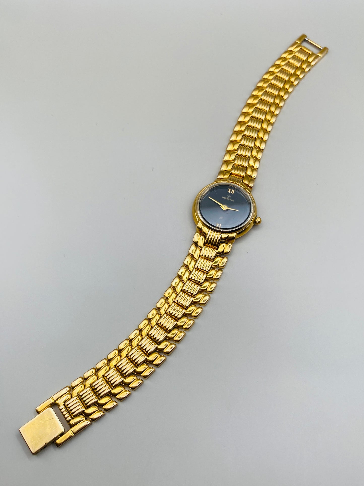 Montre Rodania vintage – montre-bijou dorée à bracelet articulé