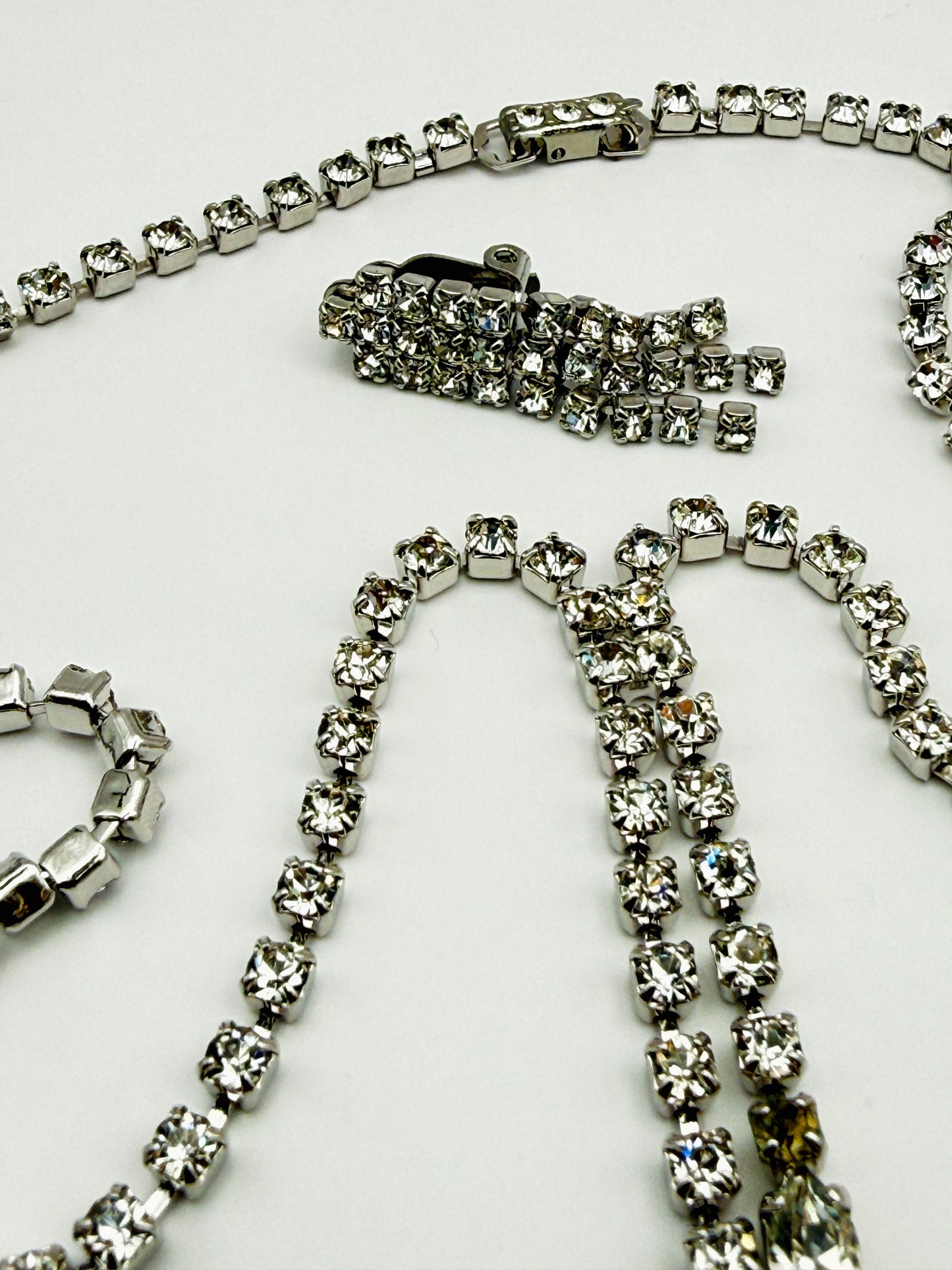 Collier rivière de strass & clips assortis vintage années 1960