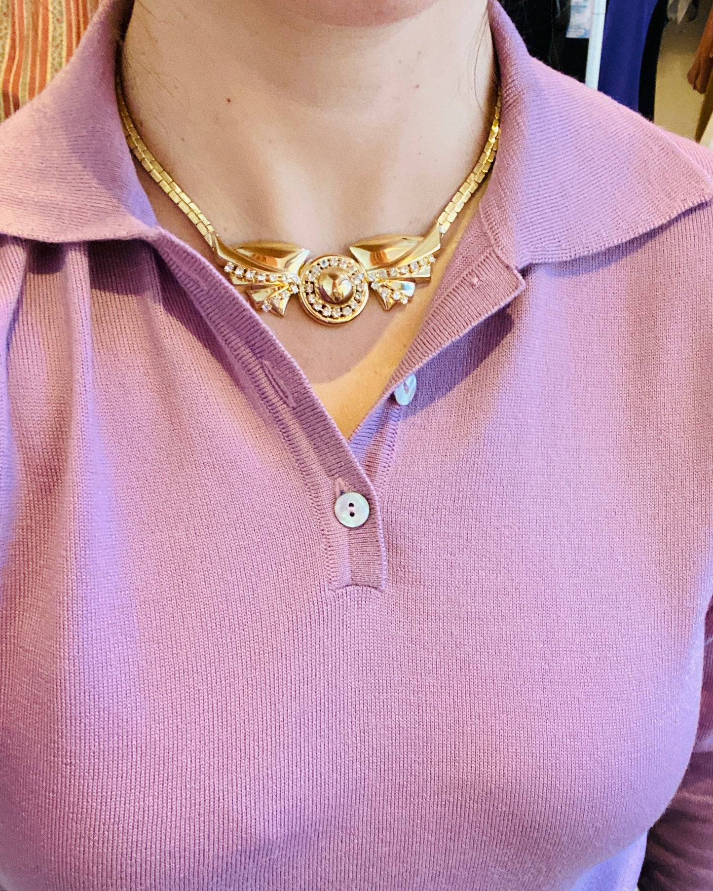 Vintage gold and rhinestone necklace – 80s couture style