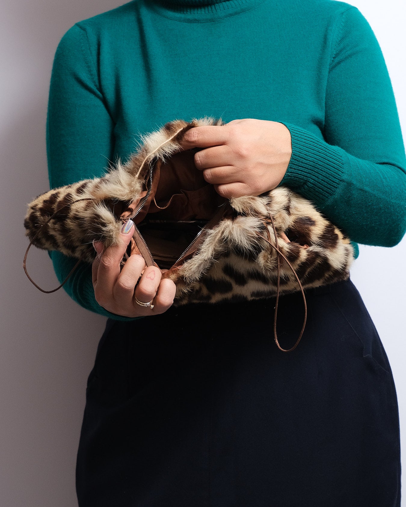 Sac Vintage en vraie Fourrure – Chauffe-Mains – Années 80