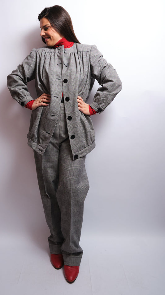 Tailleur vintage fait main 80s – élégance intemporelle & coupe structurée