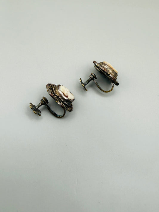 Boucles d’oreilles camées anciens – argent (clips à vis)