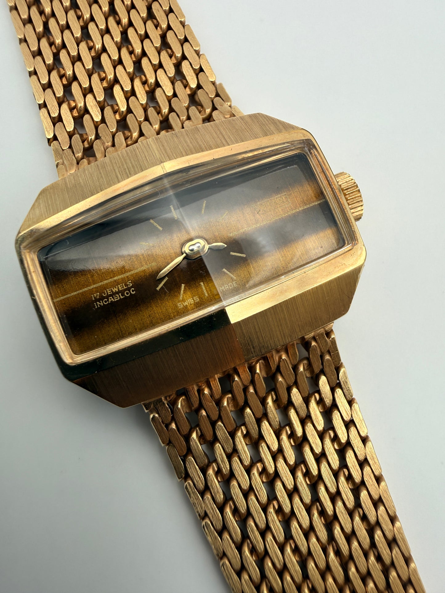 Montre Vintage Villard 17 Jewels Incabloc – New Old Stock