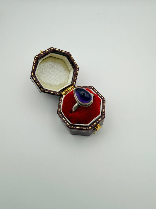 Bague vintage argentée et cabochon