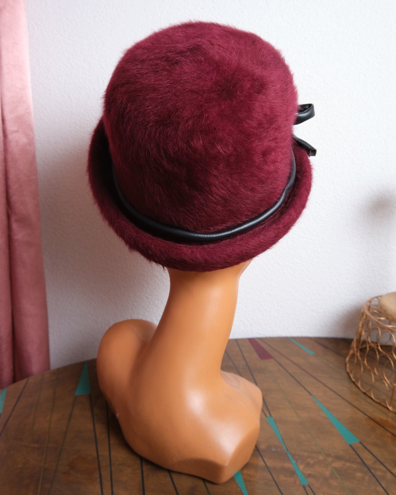 Chapeau vintage bordeaux effet angora